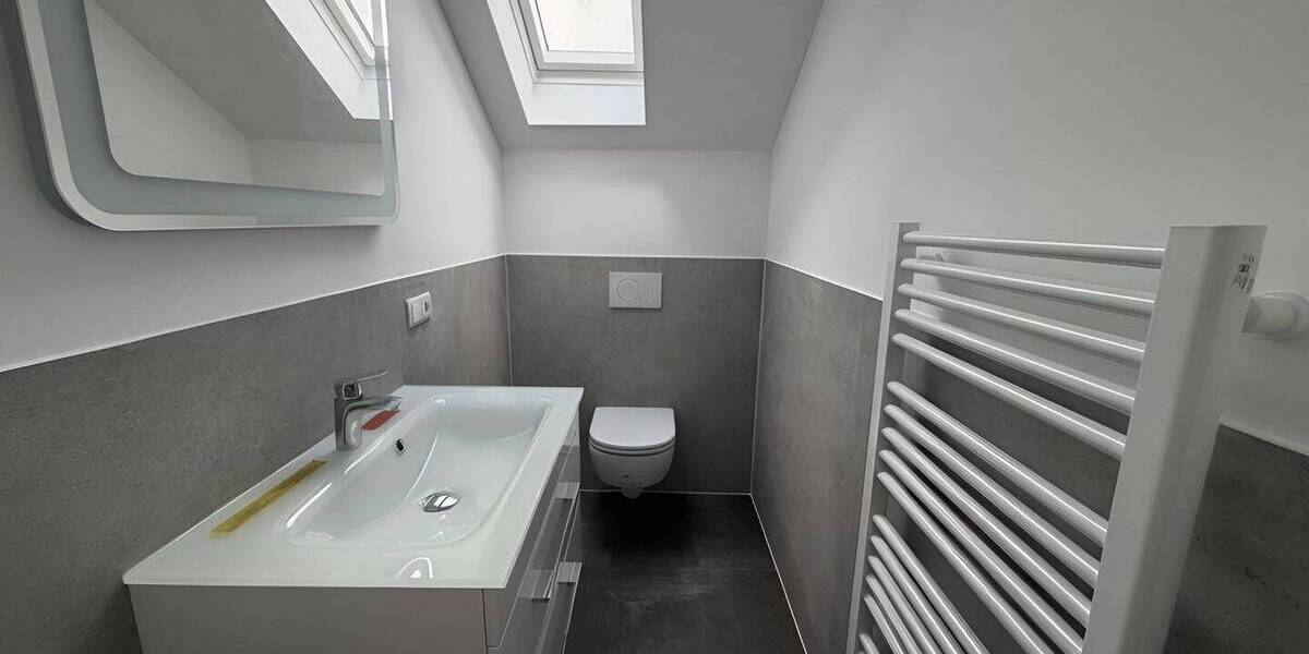 Etagenwohnung Sankt Augustin Hangelar - 2 Zimmer, 102 m&sup2;, 1.480&euro; | Angebot:26108266