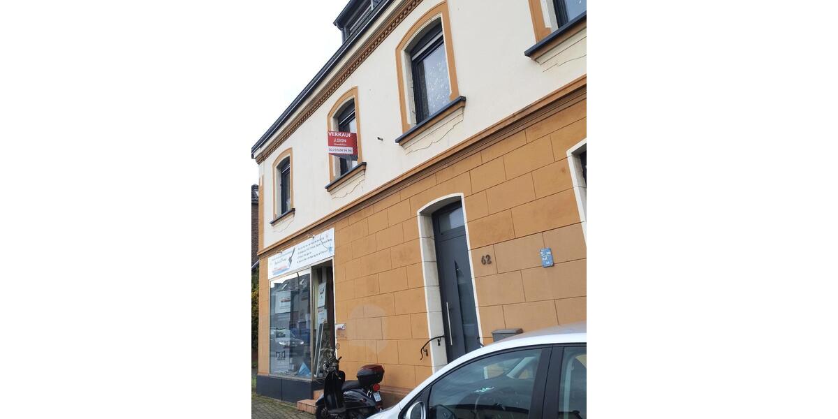 Wohn- und Geschäftshaus in Köln-Hochkirchen - gleichermaßen interessant für Eigennutzer und Kapitalanleger - Mehrfamilienhaus, Wohnhaus Köln Rodenkirchen (Hochkirchen) | Angebot:24469287