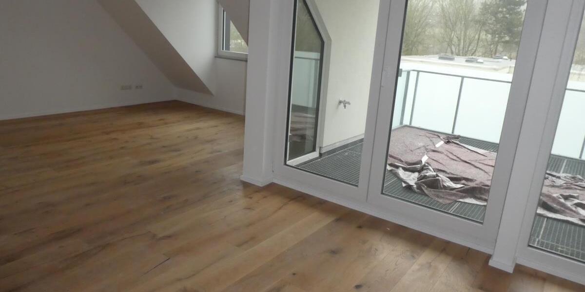Neue helle Dachgeschoßwohnung mit moderner Heiztechnik im Energiesparhaus Bonn-Endenich - Dachgeschoßwohnung Bonn Dransdorf | Angebot:27302388