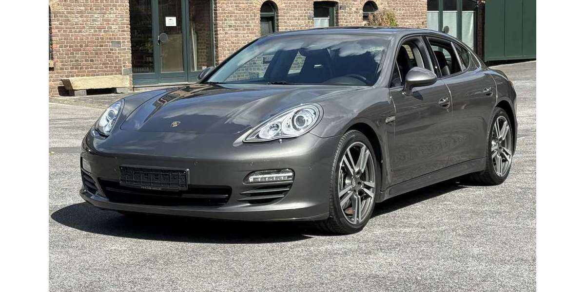 Porsche Panamera 130.700 km 29.790 &euro; Frechen 50226