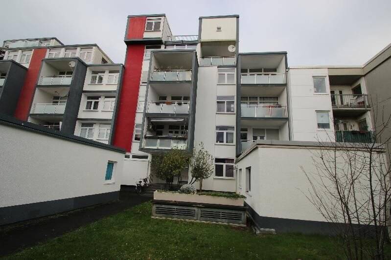 Etagenwohnung Bonn Brüser Berg - 3 Zimmer, 84 m&sup2;, 195.000&euro; | Angebot:25690097