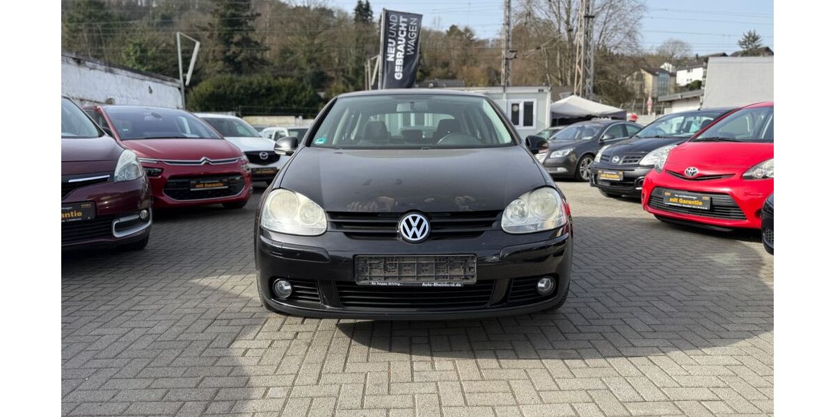 VW Golf 218.000 km 2.499 &euro; Bonn 53179