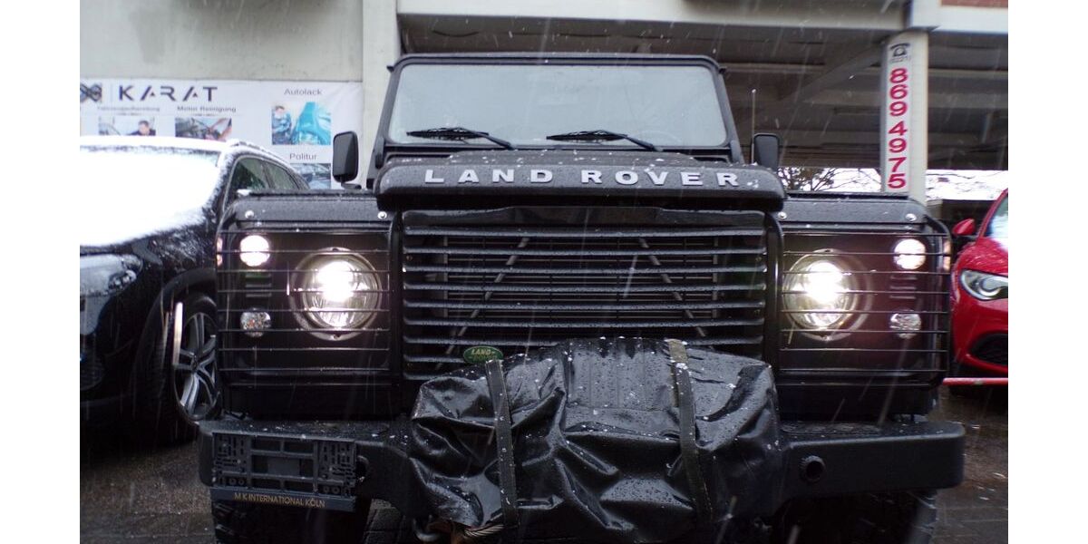 Land Rover Defender 97.986 km 28.900 &euro; Köln 51069