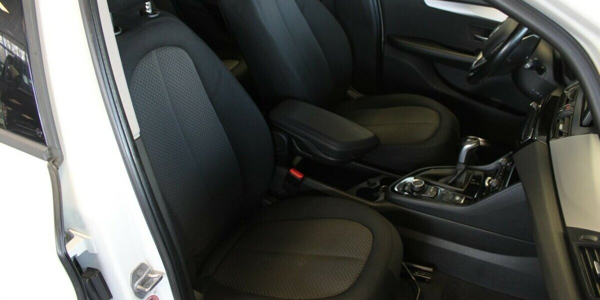 BMW 216i Gran Tourer Advantage - 7-Sitzer - 125.300 km 10.980 &euro; Euskirchen 53881