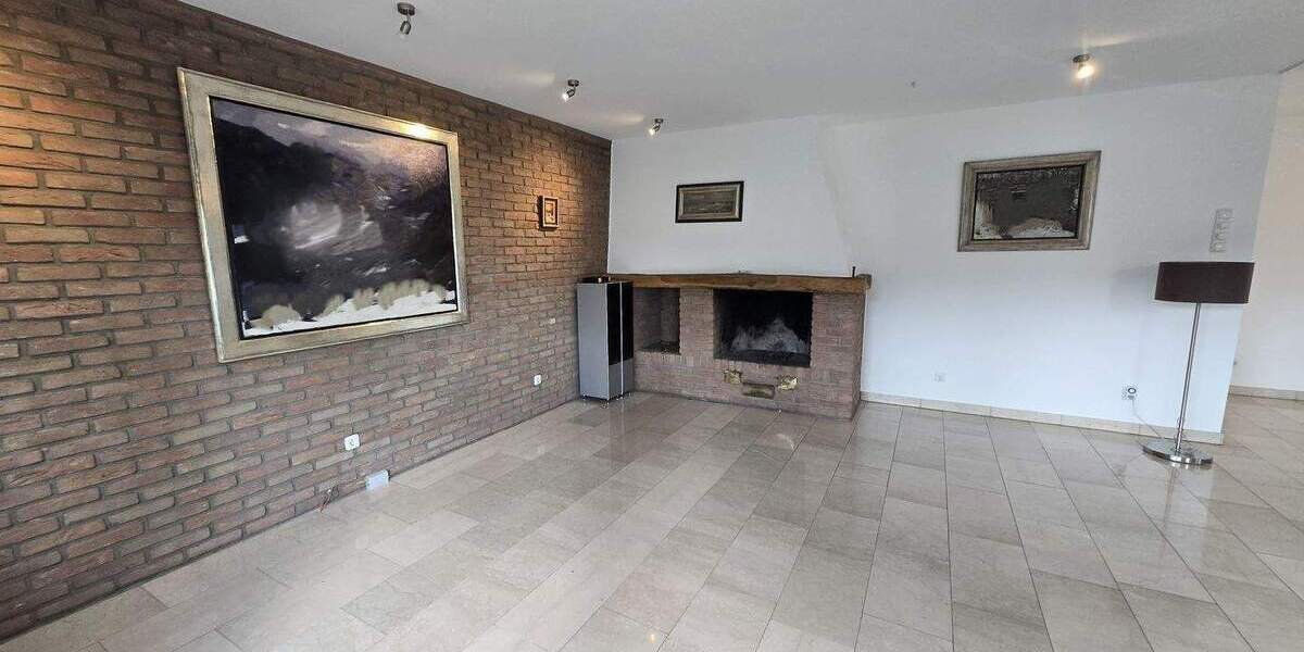 Einfamilienhaus Frechen Habbelrath - 8 Zimmer, 364 m&sup2;, 850.000&euro; | Angebot:25802450