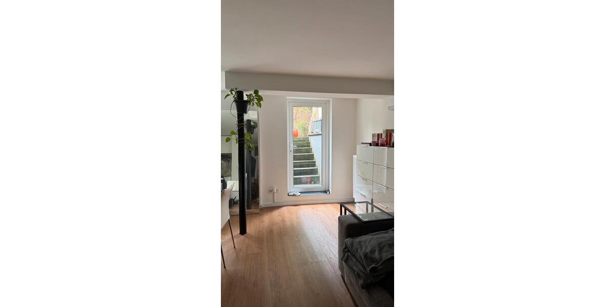 Etagenwohnung Köln Lindenthal - 2 Zimmer, 45 m&sup2;, 1.390&euro; | Angebot:26042246