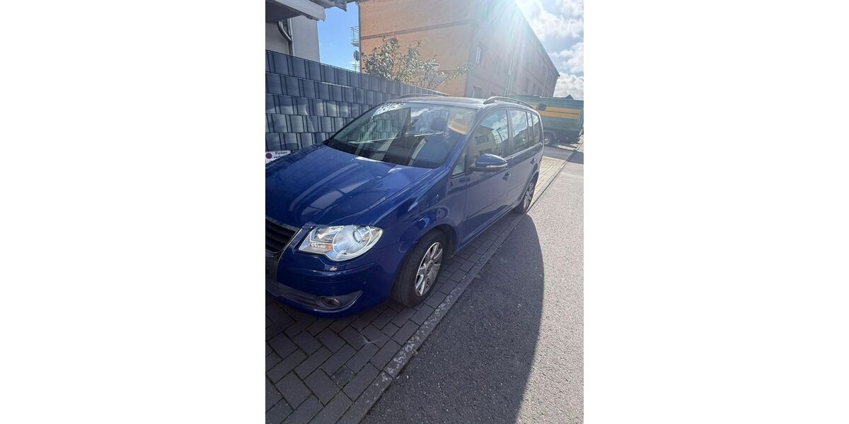 VW Touran 200.000 km 3.995 &euro; Weilerswist 53919