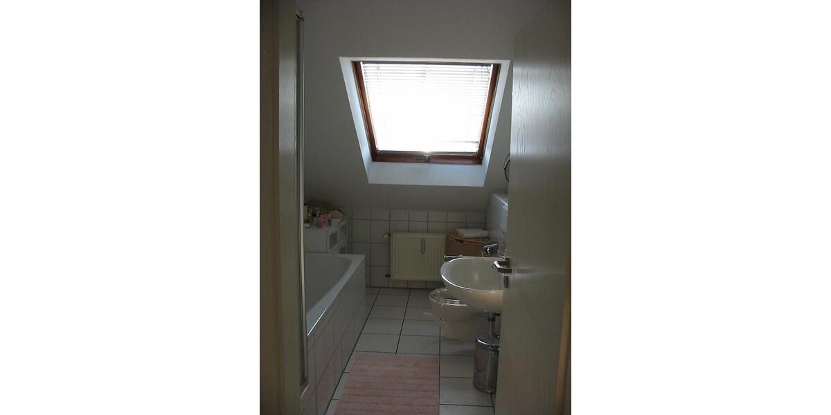 Dachgeschoßwohnung Köln Porz - 2 Zimmer, 67 m&sup2;, 270.000&euro; | Angebot:26648378