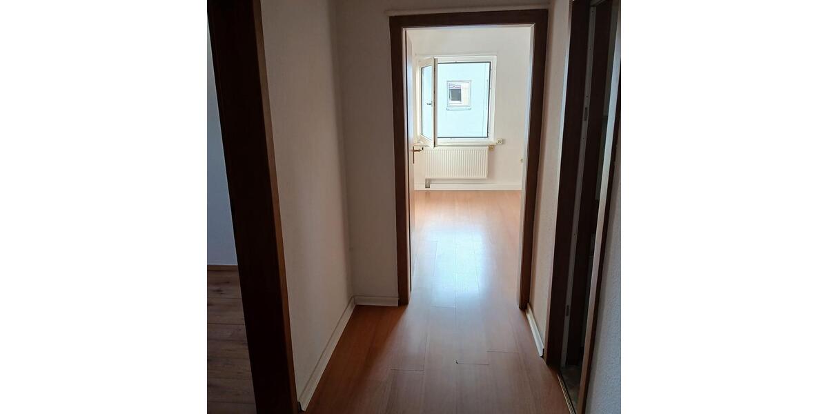 Dachgeschoßwohnung Köln Kalk - 3 Zimmer, 45 m&sup2;, 700&euro; | Angebot:25340193