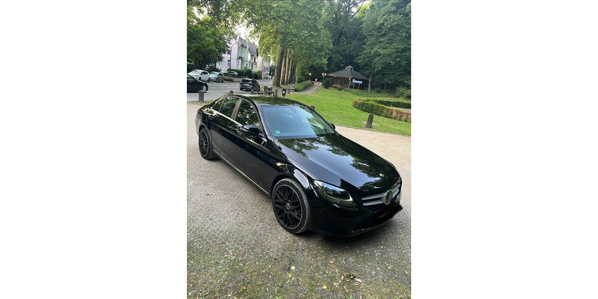 Mercedes-Benz C 200 98.000 km 19.900 &euro; Bonn 53175