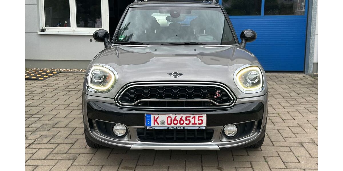 Mini Countryman SE (Cooper) 130.000 km 13.599 &euro; Köln 50739