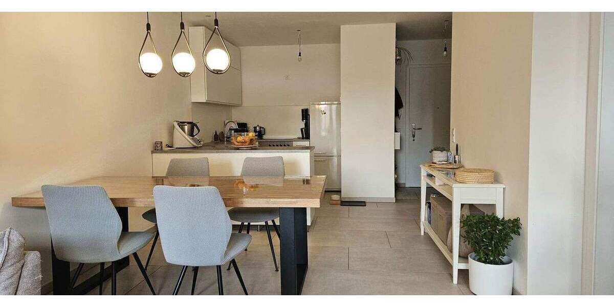 Etagenwohnung Euskirchen Innenstadt - 2 Zimmer, 64 m&sup2;, 285.000&euro; | Angebot:25683553