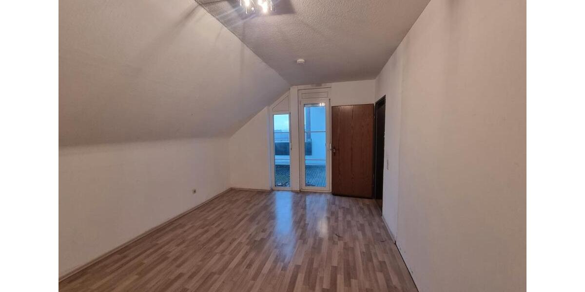 Dachgeschoßwohnung Elsdorf - 2 Zimmer, 70 m&sup2;, 690&euro; | Angebot:26007296