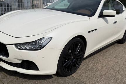 Maserati Ghibli 118.400 km 26.730 &euro; Kerpen 50171