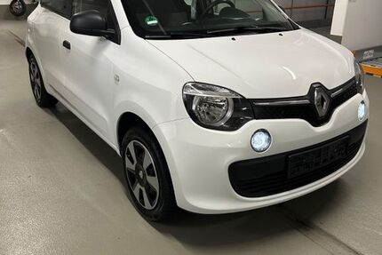 Renault Twingo 111.321 km 4.999 &euro; Troisdorf 53840