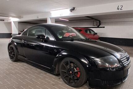 Audi TT 282.840 km 3.000 &euro; Köln 50825