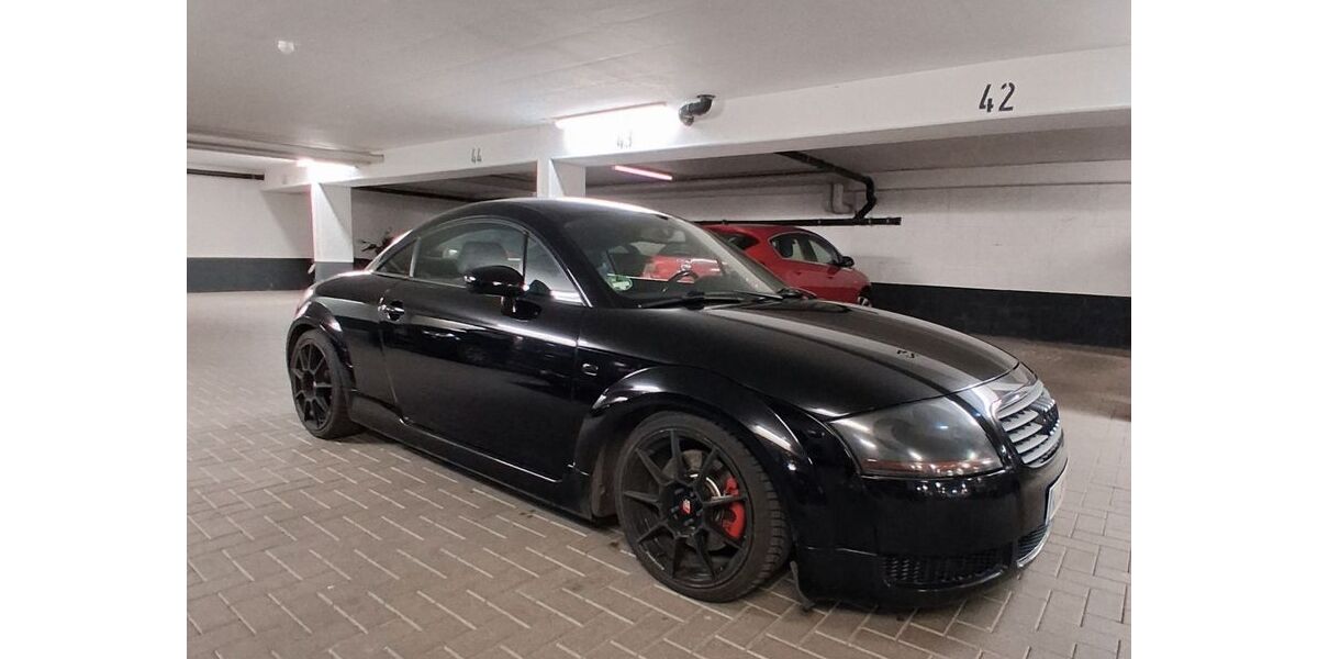 Audi TT 282.840 km 3.000 &euro; Köln 50825