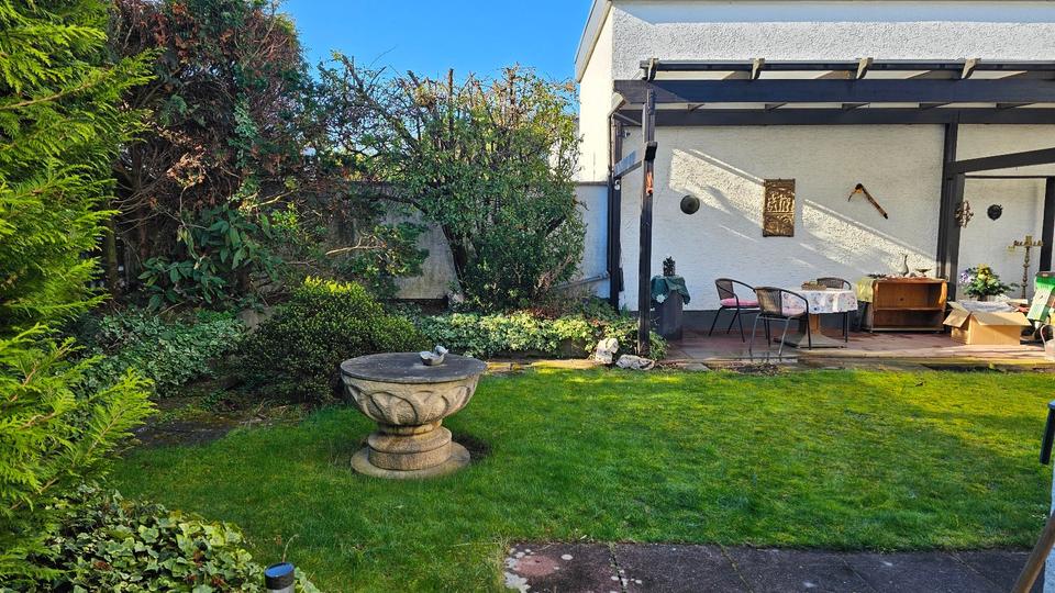Reihenhaus Bonn Hardtberg - 5 Zimmer, 130 m&sup2;, 2.600&euro; | Angebot:26520994