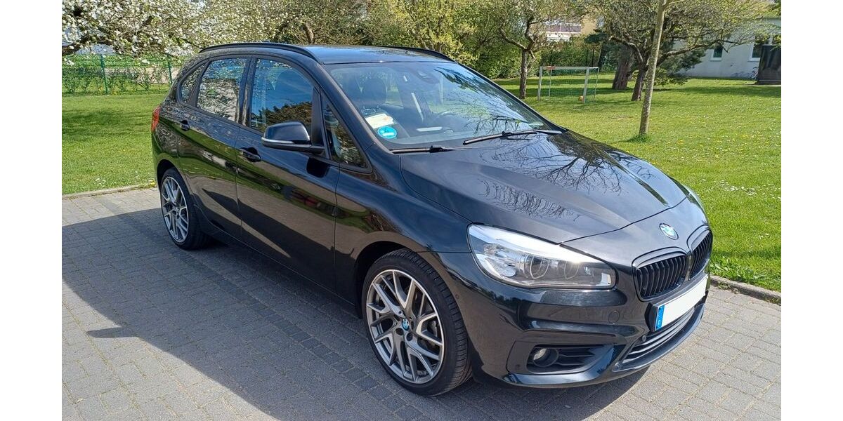 BMW 218 Active Tourer 77.500 km 15.800 &euro; Bonn 53177