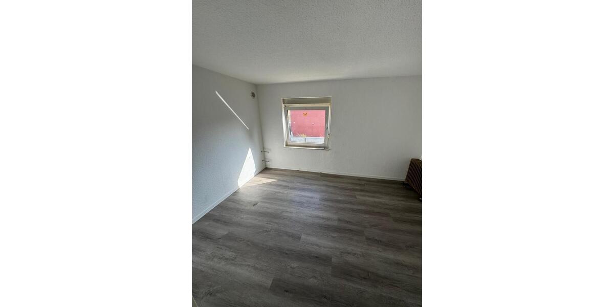 Etagenwohnung Sankt Augustin - 5 Zimmer, 132 m&sup2;, 2.000&euro; | Angebot:25803933