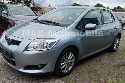 Toyota Auris 180.000 km 4.999 &euro; Euskirchen 53879
