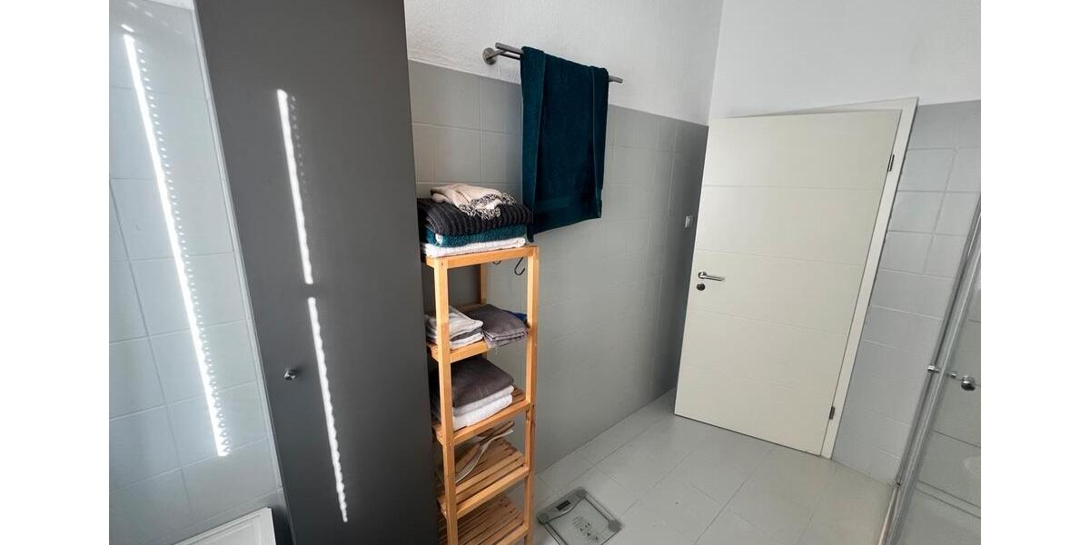 Erdgeschoßwohnung Bonn Beuel-Mitte - 2 Zimmer, 60 m&sup2;, 1.680&euro; | Angebot:26461478