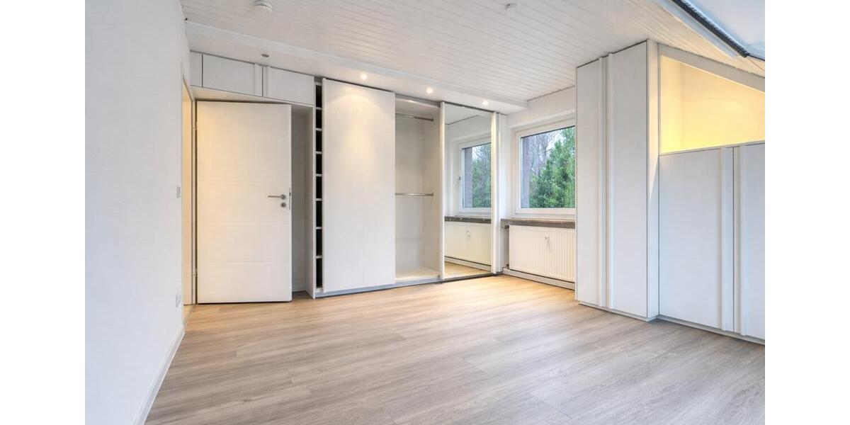 Dachgeschoßwohnung Köln Kalk - 3 Zimmer, 90 m&sup2;, 1.200&euro; | Angebot:25310069