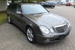 Mercedes-Benz E 230 T AVANTGARDE COMAND EL.DACH/HECKKLAPPE PTS 162.511 km 11.704 &euro; Köln 50858