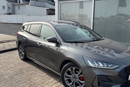 Ford Focus 23.767 km 22.990 &euro; Düren 52351