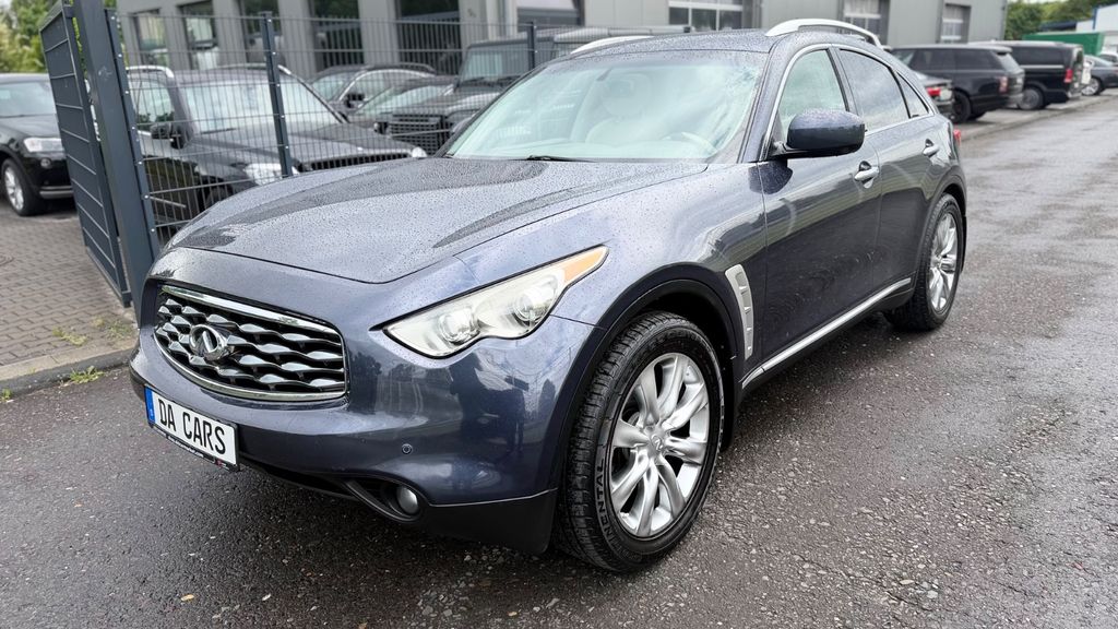 INFINITI FX 133.000 km 10.900 &euro; Troisdorf (10 km Köln-Bonn Airport) 53842