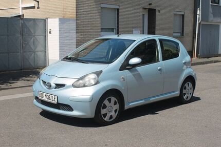 Toyota Aygo (X) 162.000 km 2.990 &euro; Köln 50739