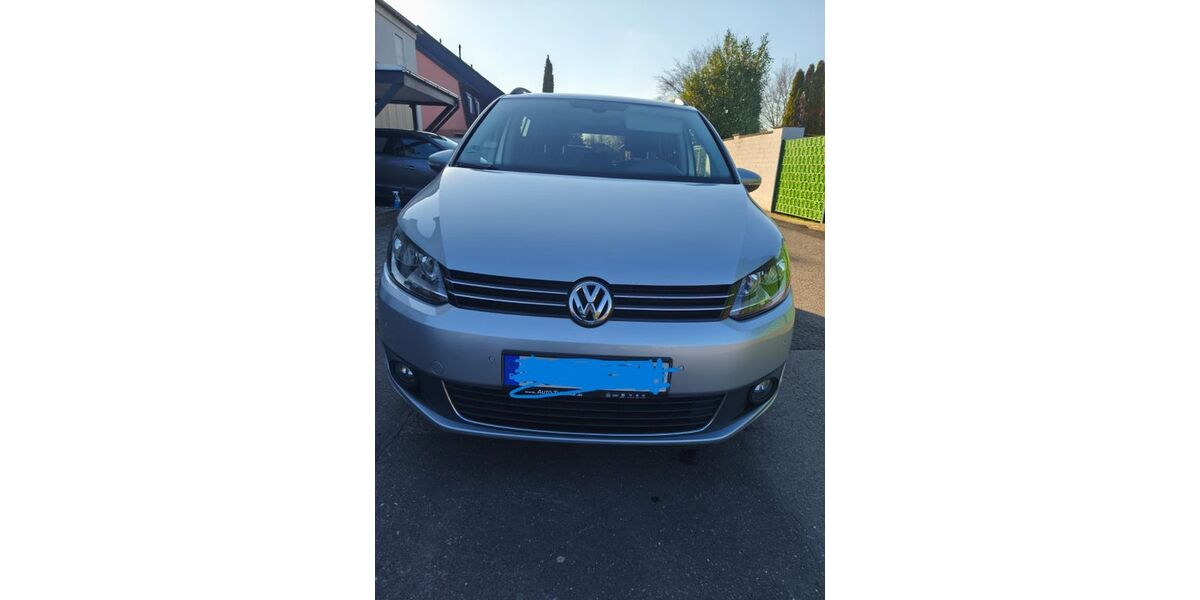 VW Touran 195.000 km 8.600 &euro; Köln 50997