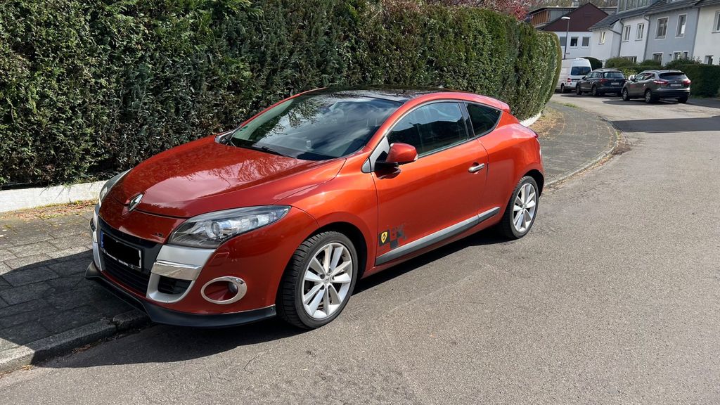 Renault Megane 123.200 km 5.890 &euro; Köln 50935