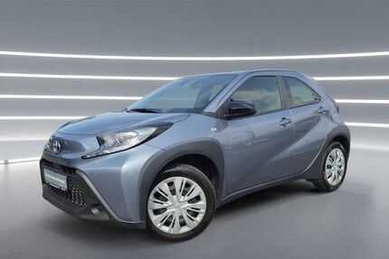 Toyota Aygo (X) 15.743 km 15.990 &euro; Rheinbach 53359
