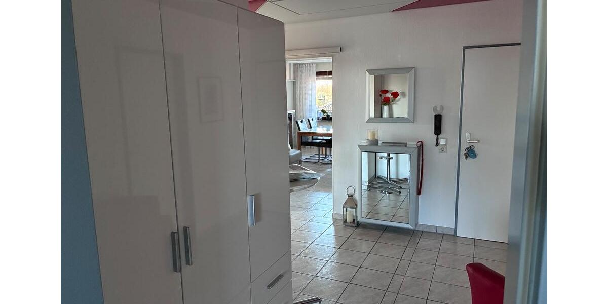 Dachgeschoßwohnung Elsdorf - 3 Zimmer, 120 m&sup2;, 1.500&euro; | Angebot:25103880