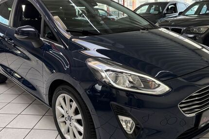 Ford Fiesta 97.000 km 11.990 &euro; Leverkusen 51371
