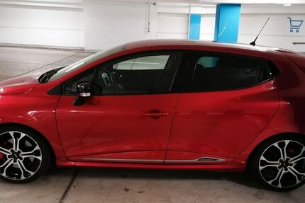 Renault Clio 95.500 km 22.499 &euro; Köln 50667