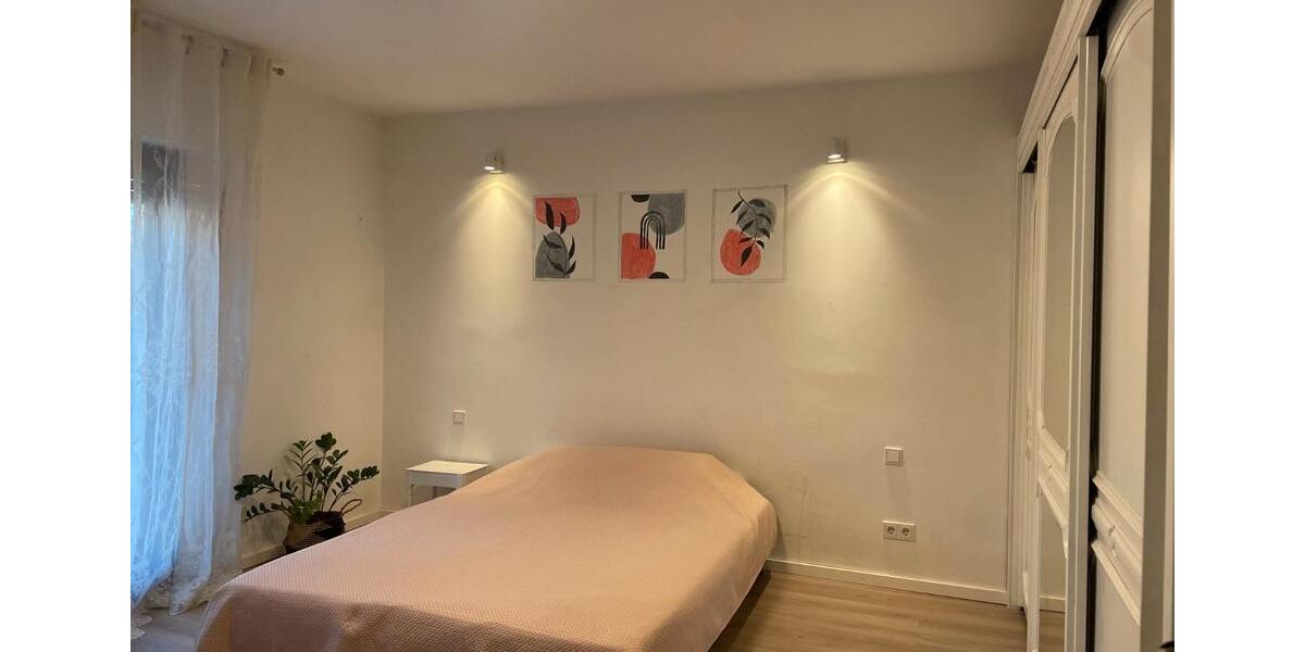 Dachgeschoßwohnung Brühl - 1 Zimmer, 18 m&sup2;, 650&euro; | Angebot:25972395