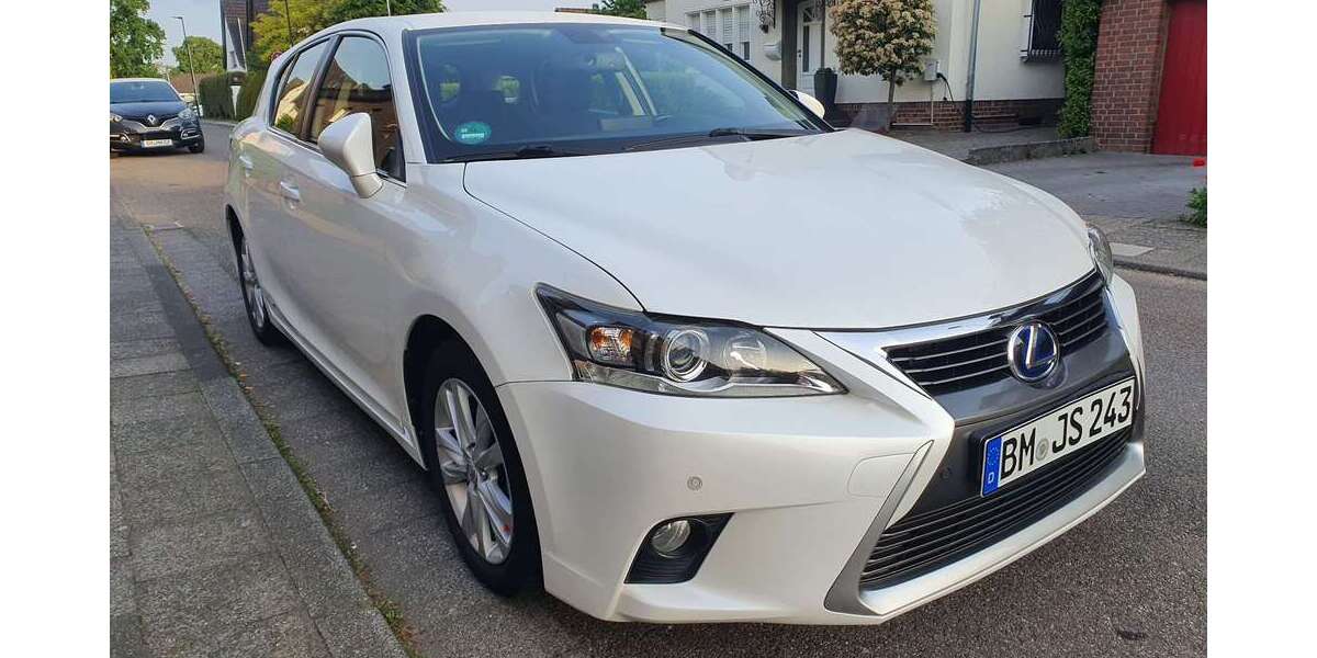 Lexus CT 200h 138.000 km 14.300 &euro; Kerpen 50169