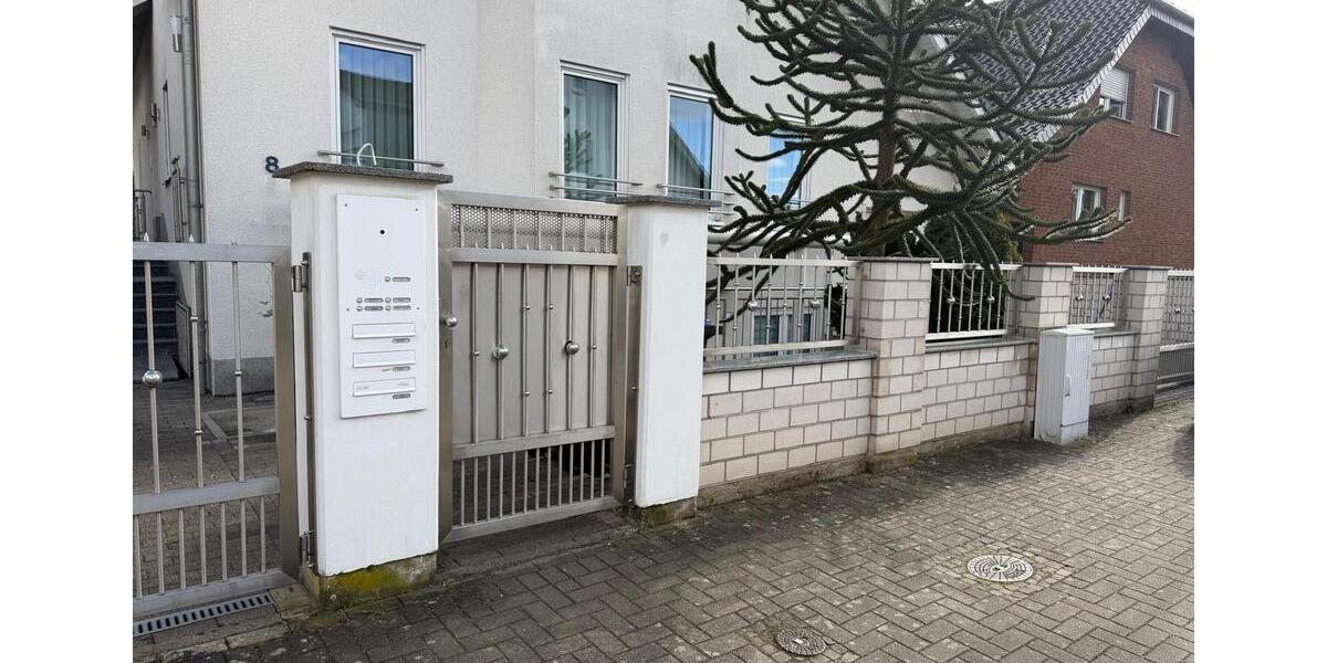 Etagenwohnung Köln Kalk - 3 Zimmer, 81 m&sup2;, 1.200&euro; | Angebot:26042235