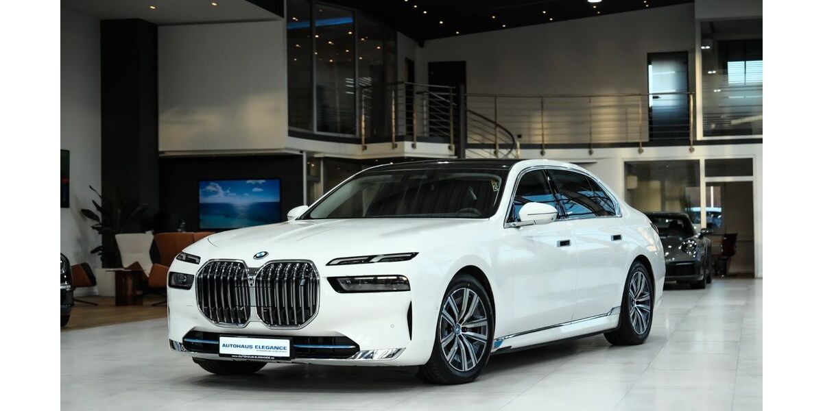 BMW i7 24.023 km 74.980 &euro; Köln 51147