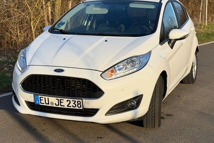 Ford Fiesta 108.900 km 4.700 &euro; Mechernich 53894