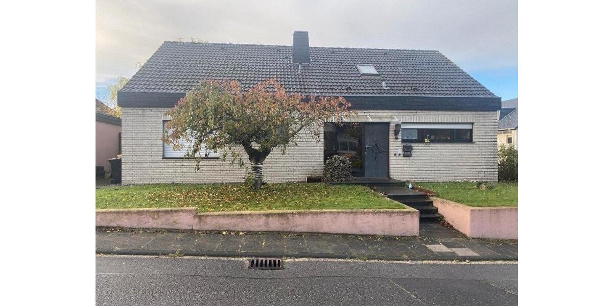 Einfamilienhaus Mechernich - 7 Zimmer, 244 m&sup2;, 539.000&euro; | Angebot:27080316