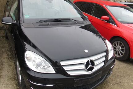 Mercedes-Benz B 200 309.000 km 2.660 &euro; Leverkusen 51371