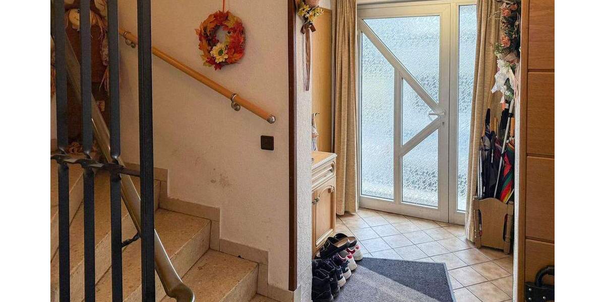 Reihenmittelhaus Bonn Geislar - 5 Zimmer, 132 m&sup2;, 495.000&euro; | Angebot:25691923