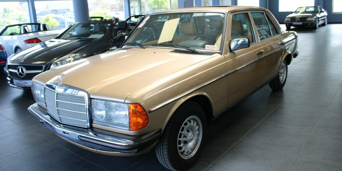 Mercedes-Benz 230 E - AUT. - SCHIEBDACH - ROSTFREI - 121.827 km 12.980 &euro; Euskirchen 53881