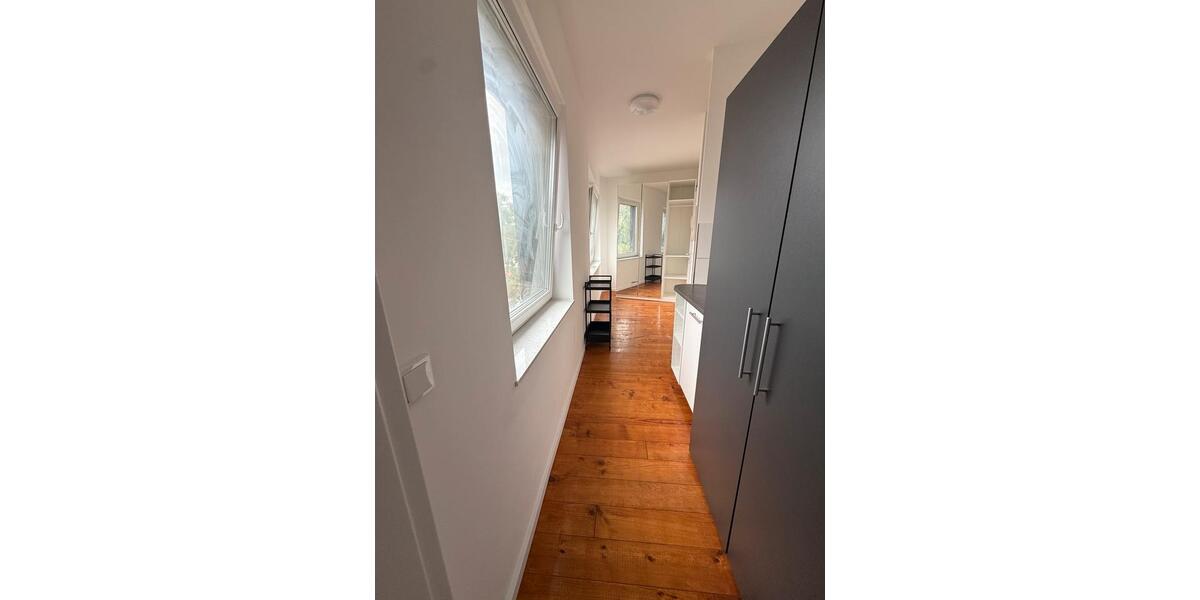 Etagenwohnung Köln Mülheim - 1 Zimmer, 45 m&sup2;, 650&euro; | Angebot:24082911