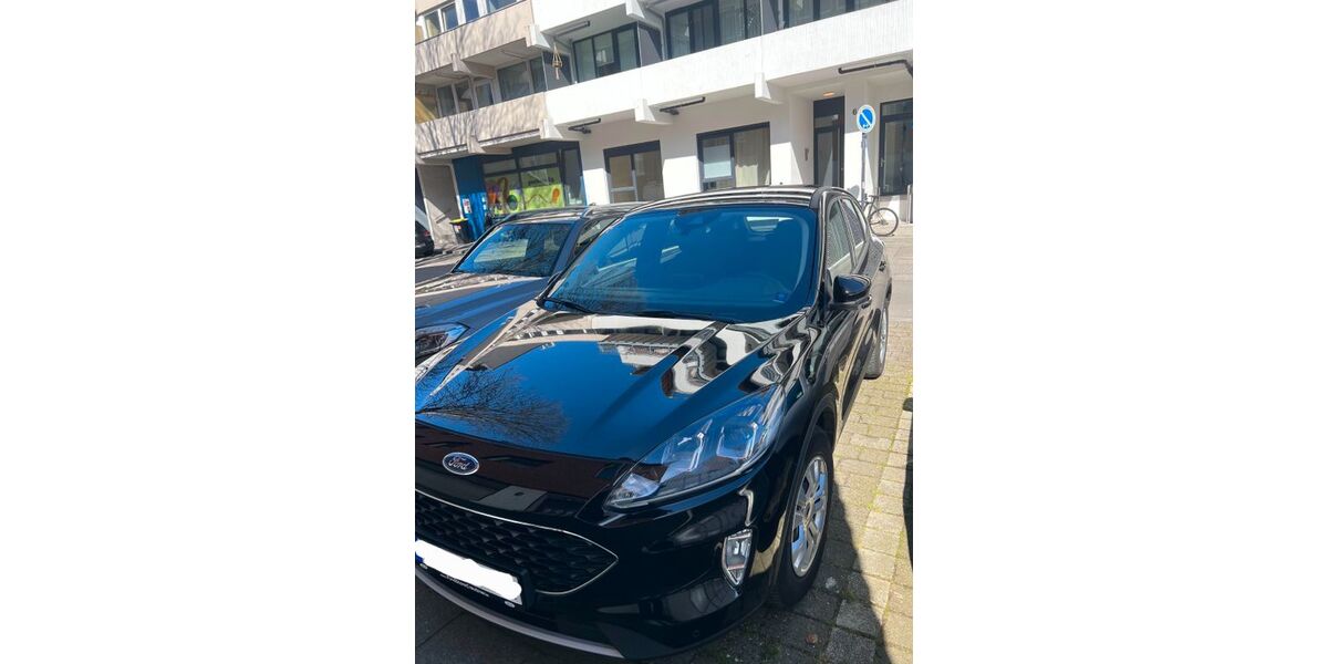 Ford Kuga 69.000 km 17.490 &euro; Köln 50969