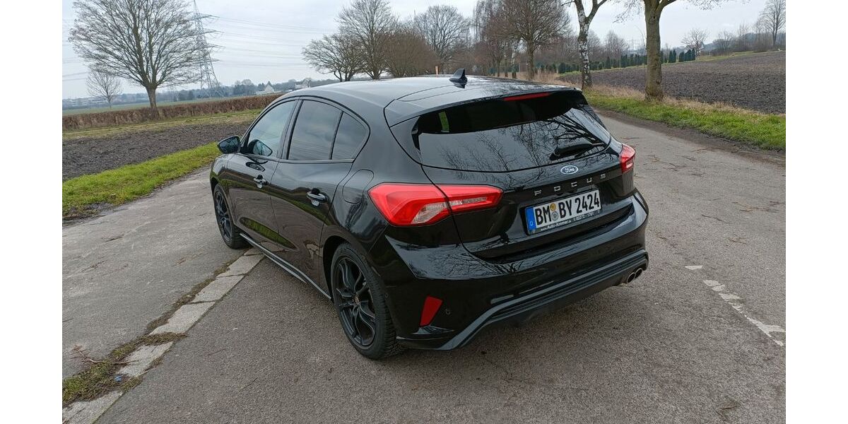 Ford Focus 69.100 km 15.400 &euro; Hürth 50354