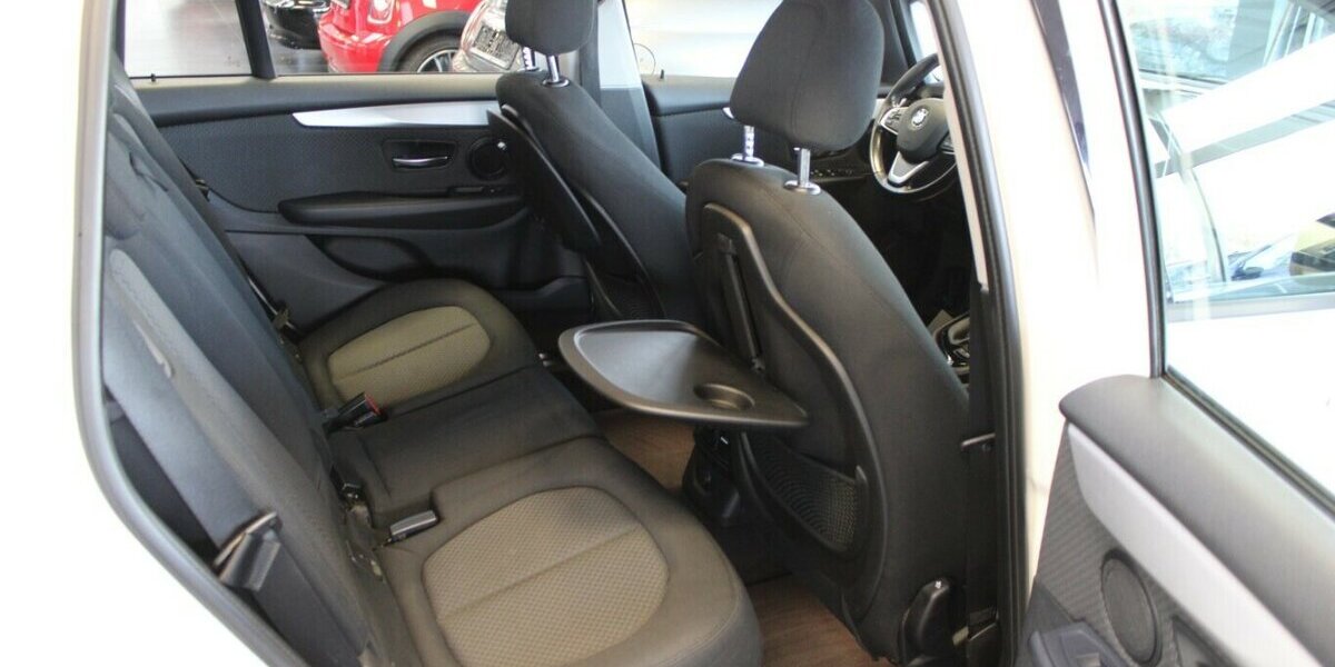 BMW 216 Gran Tourer Advantage - 7-Sitzer - 125.300 km 10.980 &euro; Euskirchen 53881